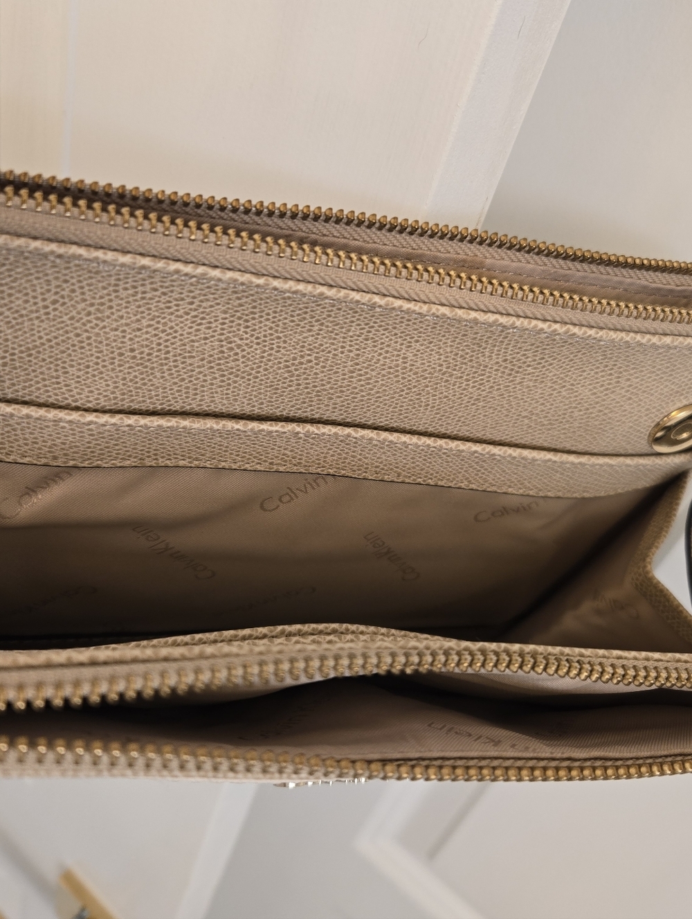 Calvin Klein Two-Tone Cream & Taupe Crossbody Bag - Picture 3 of 9
